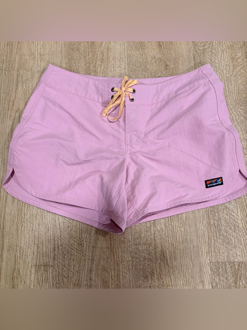 Patagonia Women's Wavefarer Boardshort Sz 4- Milkweed Mauve-active,outdoor, pink